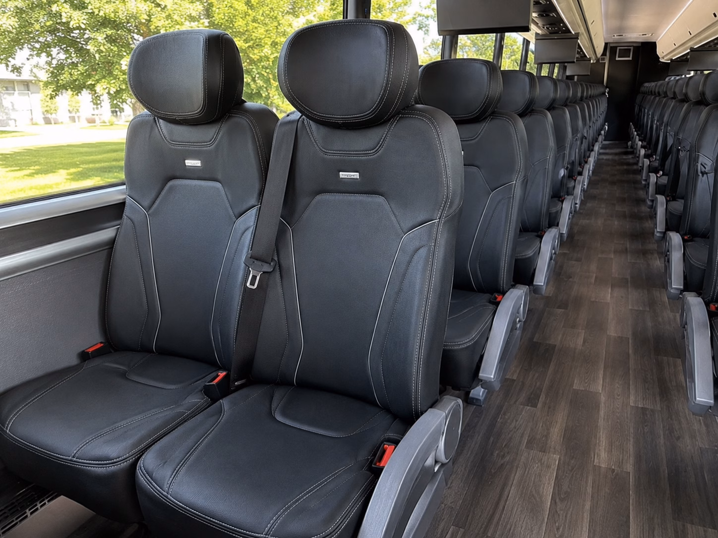 charter buses to sofi stadium and crypto com arena for rams chargers lakers and kings games
